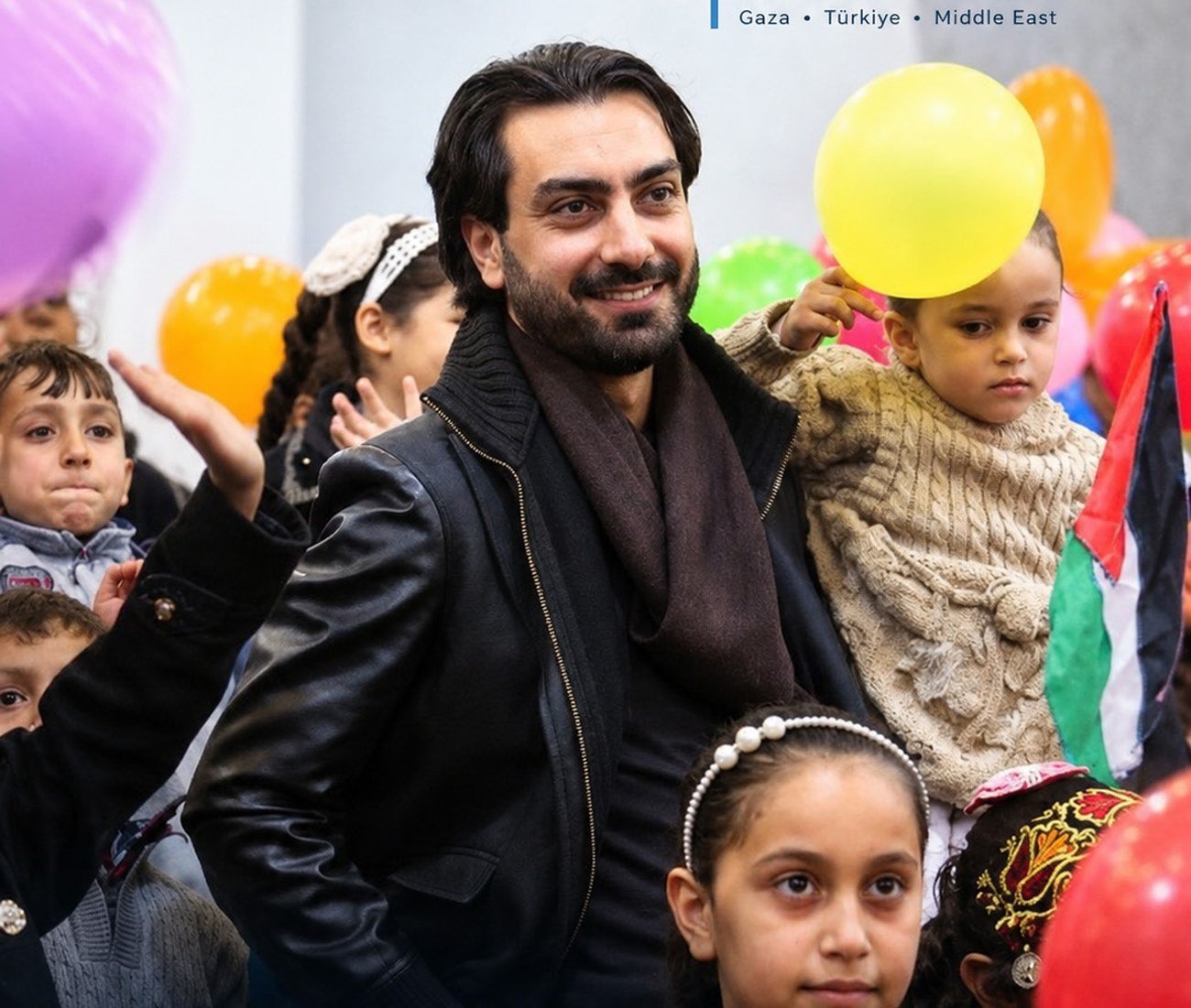 محمد حسنة بين أطفال غزة